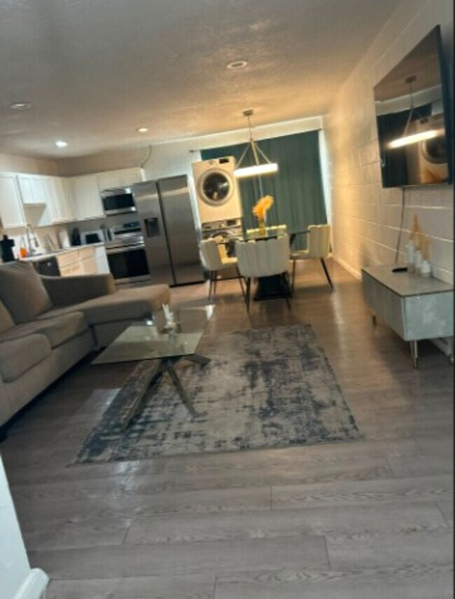 Foto del edificio - 3060 E Bonanza Rd