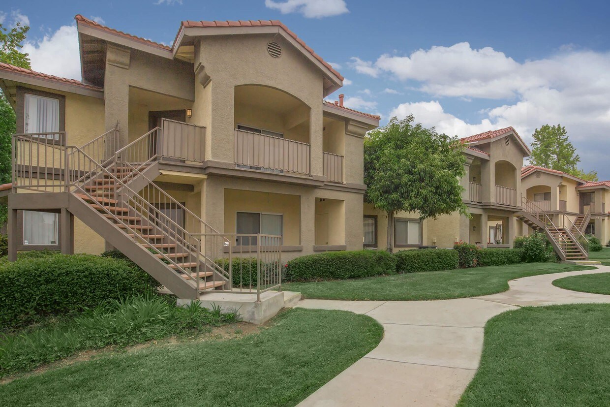 Club Pacifica Apartment Homes Apartments in Covina, CA Westside Rentals
