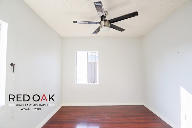 Foto del edificio - 1184 E 52nd St