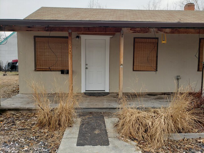 Building Photo - 908 N 30th St