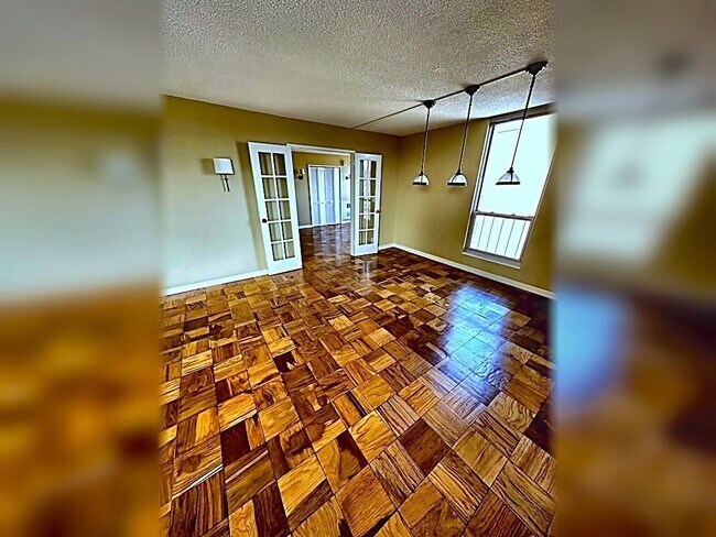 Foto del edificio - 77 Pond Ave