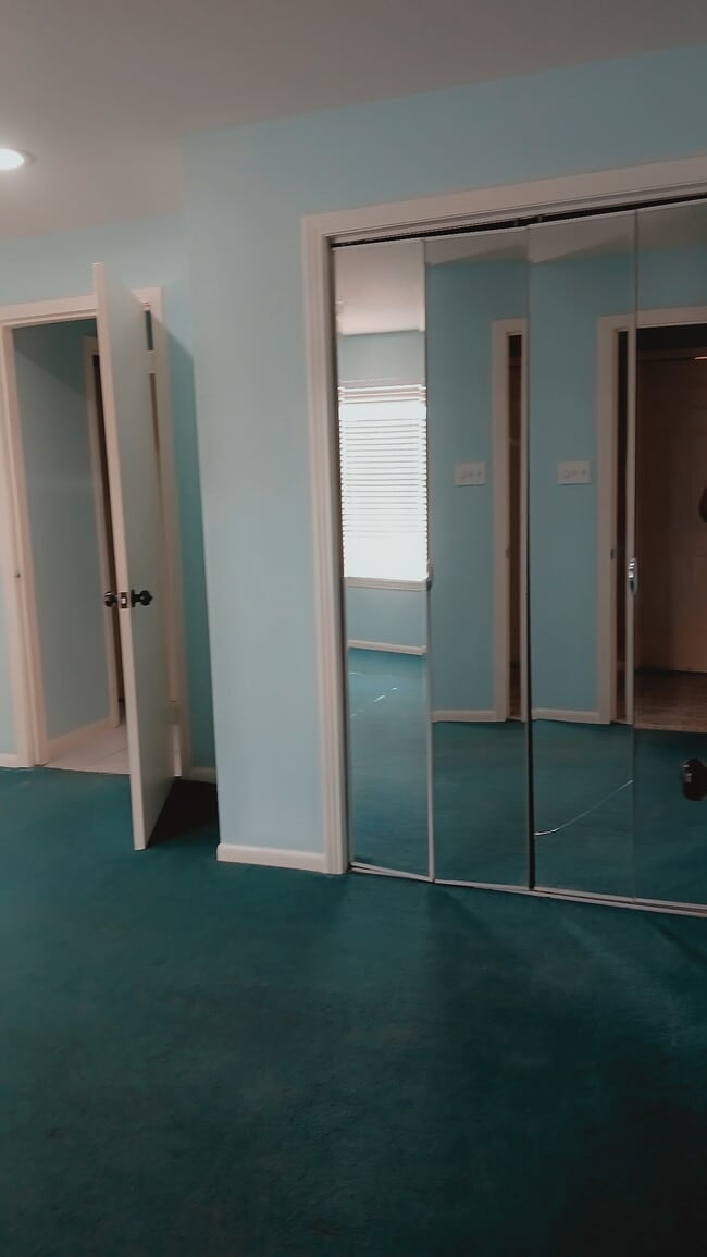 Photo - 115 Coyle Pl House