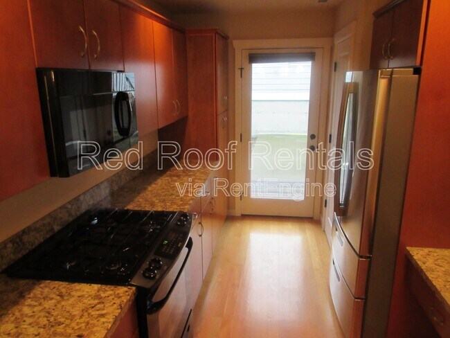 Foto del edificio - 5726 N Ruby St