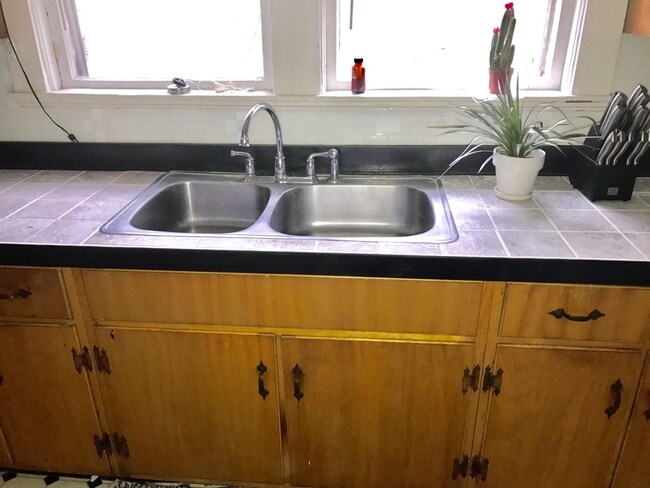 Foto del edificio - 171 Hillside St