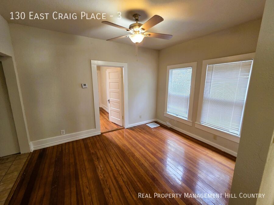 Foto principal - 130 E Craig Pl
