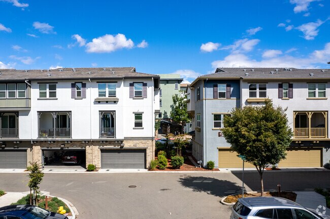 Foto del edificio - Westport Village