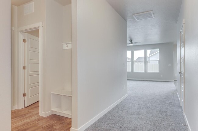 Building Photo - Available December 1st! 4bd/2b Newly Const...