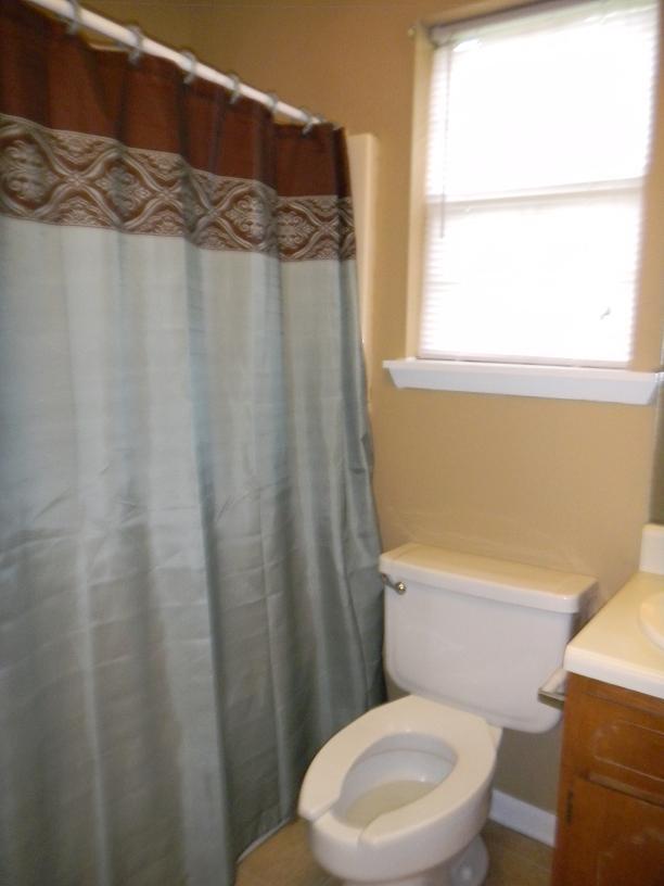 Building Photo - 3 Bedroom, 2 Bath All Brick Home Minutes F...