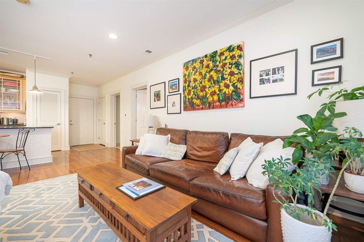 Foto principal - 904 Jefferson St