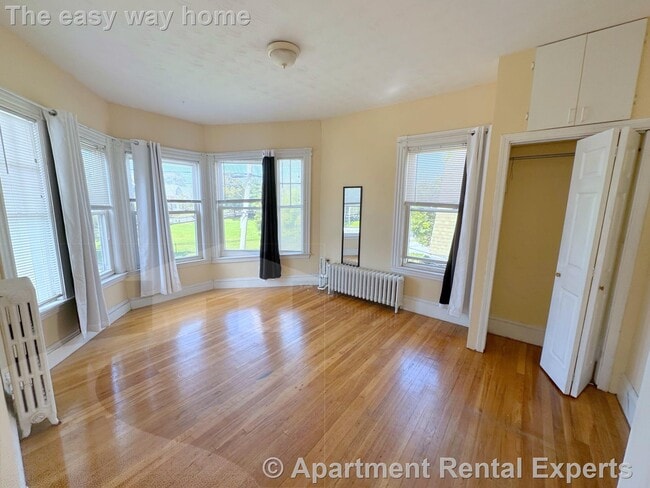 Photo - 145 College Ave Apartment