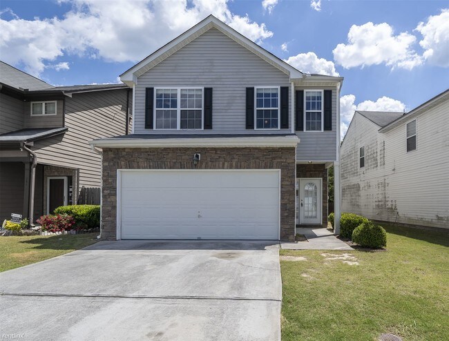 4 Br 2 Bath House 6450 Splitpine Ct For Rent In Atlanta Primary Photo 4 Br 2 Bath House 6450 Splitpine Ct