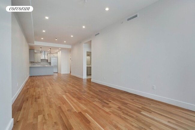 Building Photo - 115 Wooster St