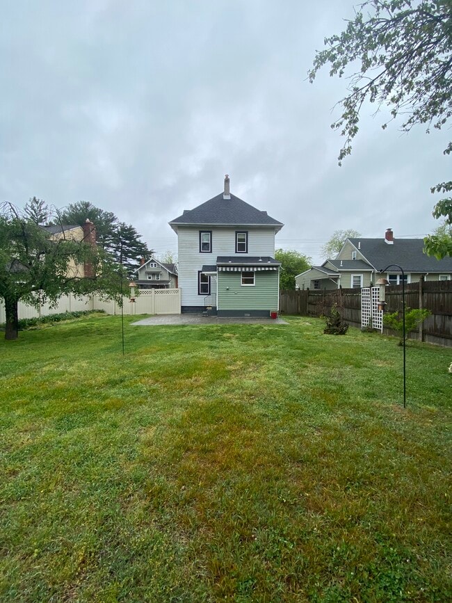 Área de servicio - 221 Dickinson Rd