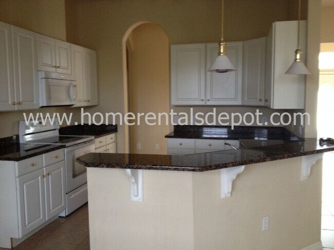 Foto del edificio - Gorgeous 4/3 pool home in the sought-after...