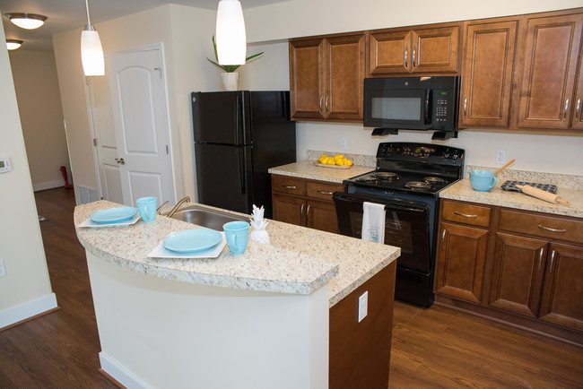 Model Kitchen - Riverwoods at Denton