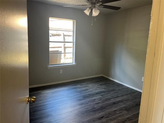 Foto del edificio - 731 Woodland Ct