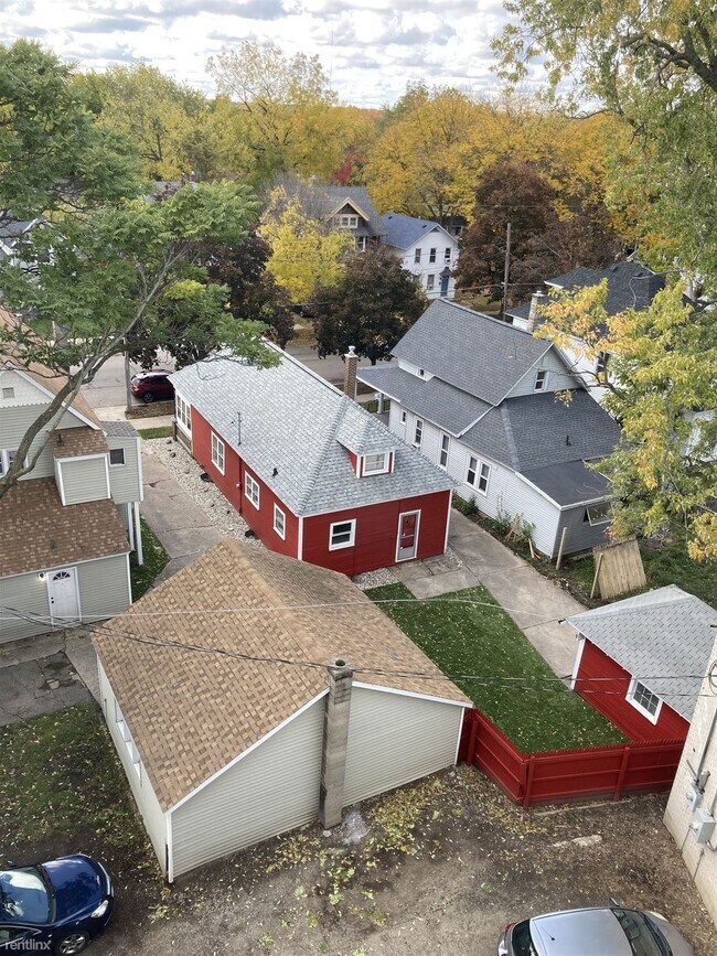Foto del edificio - 3 br, 1 bath House - 1524 Coit Ave NE Howe...