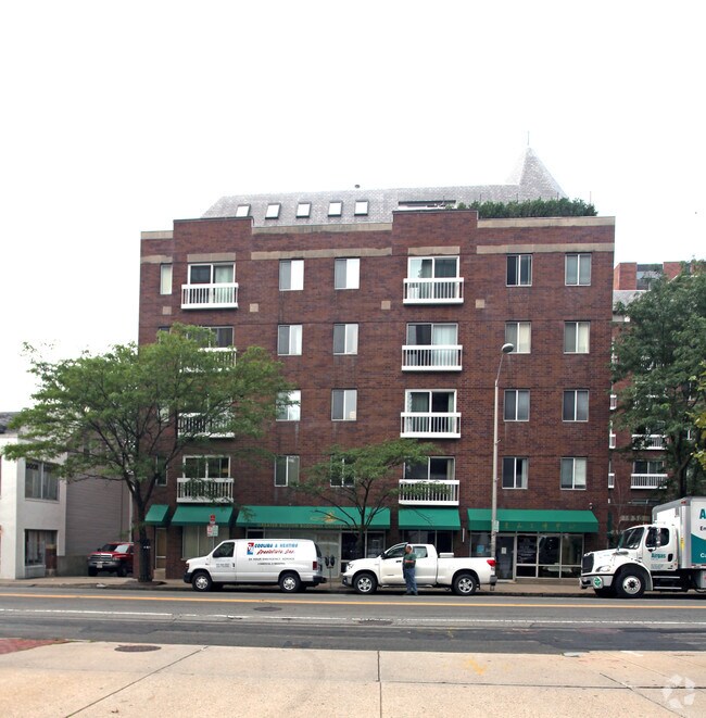 Primary Photo - Bay Square
