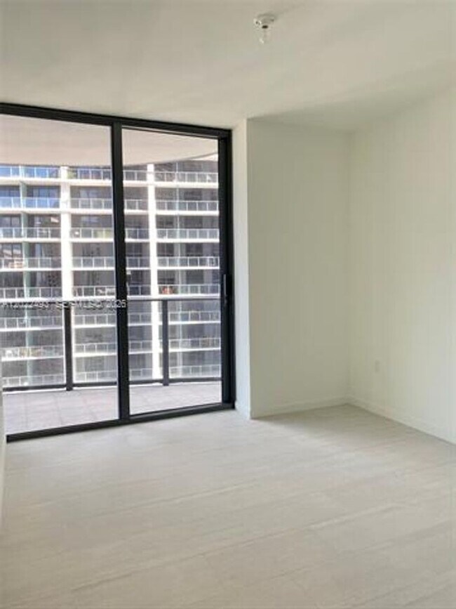 Foto del edificio - 1000 Brickell Plaza