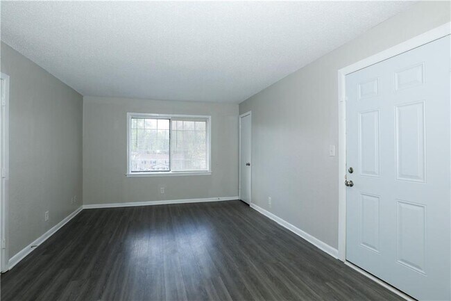 Foto del edificio - 2065 Alison Ct SW