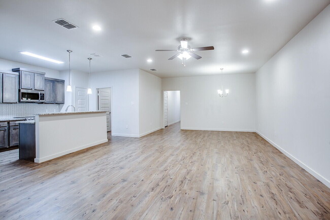 Foto del edificio - 2537 134th St