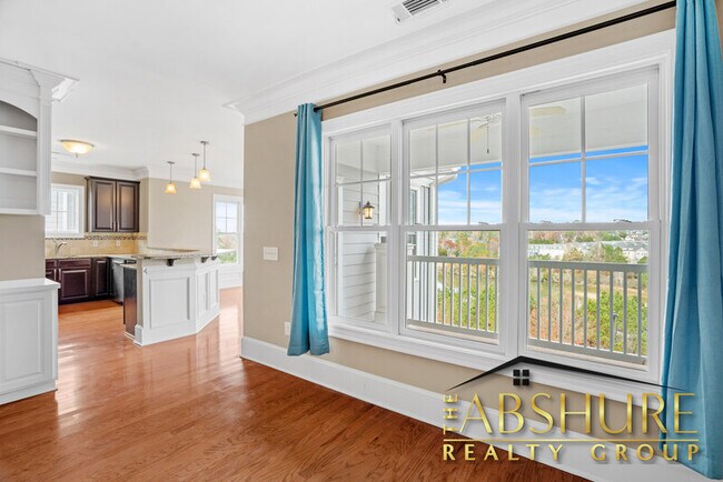 Foto del edificio - 1232 Waterford Lake Dr