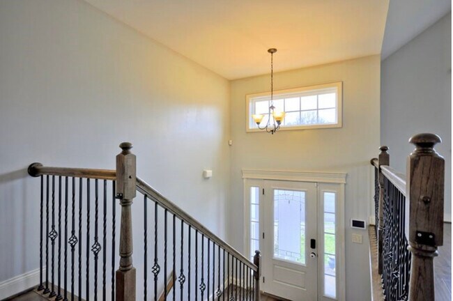 Building Photo - 800 Banister Dr