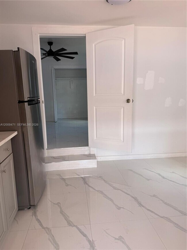 Foto del edificio - 3690 W 8th Ave