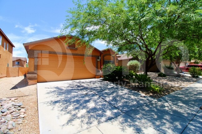 Photo - 2353 E Calle Sierra Del Manantial House