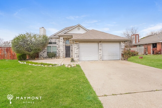 Building Photo - 6406 Mercedes Dr