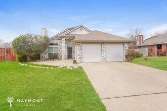 Building Photo - 6406 Mercedes Dr