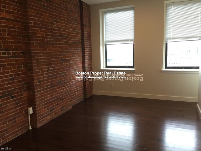 Building Photo - 2 br, 2 bath  - 460 Harrison Ave # 335