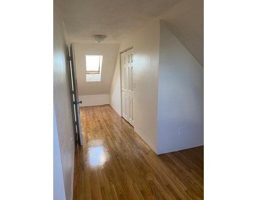 Building Photo - 20 Porter St