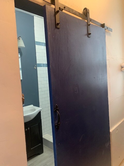 Foto del edificio - 1358 N Springfield Ave