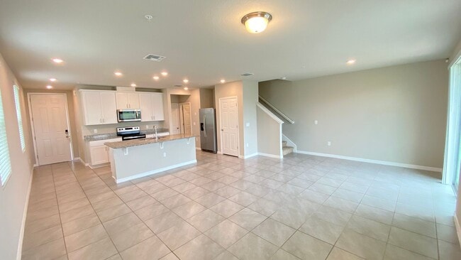Building Photo - 3 Bedroom, 2.5 Bath Town Home in Greens at...