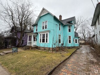 Building Photo - 311 W Mason St
