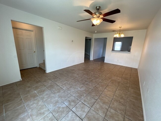 Building Photo - 3811 Edgefield St