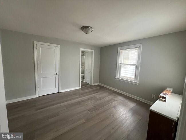 Building Photo - 420 Cinnaminson Ave