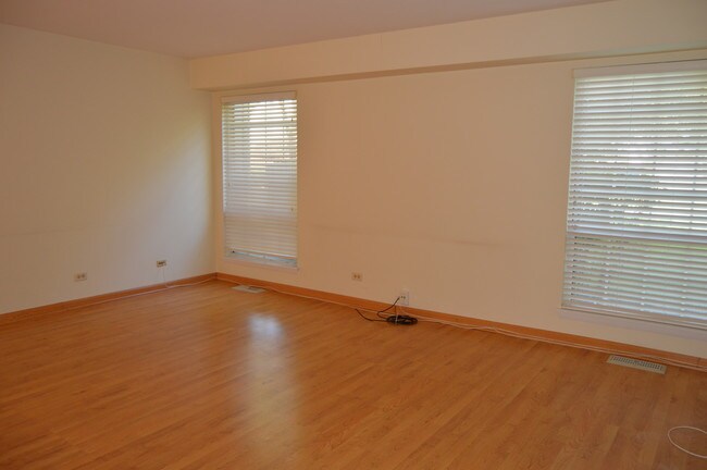 Foto del edificio - 2219 Camden Ln