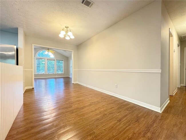 Building Photo - 2945 Sawgrass Trail SW