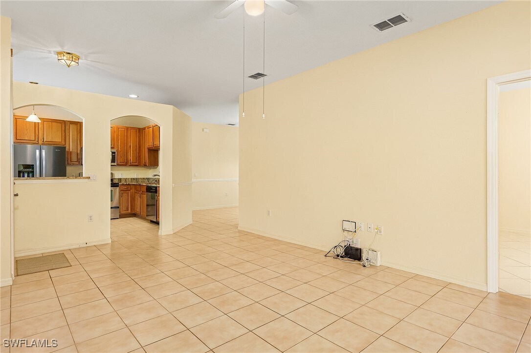 Primary Photo - 7780 Woodbrook Cir