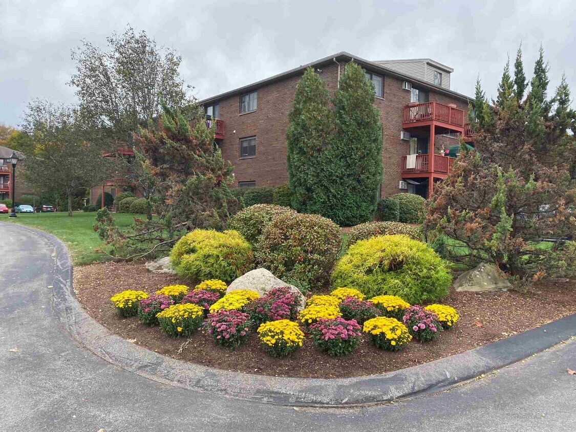Primary Photo - 29 Capron Rd