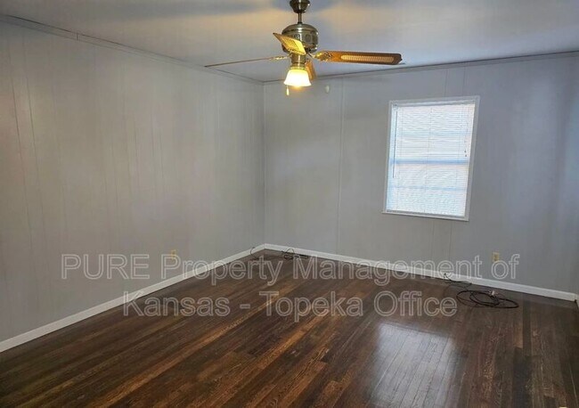 Building Photo - 2309 SW 25th Dr