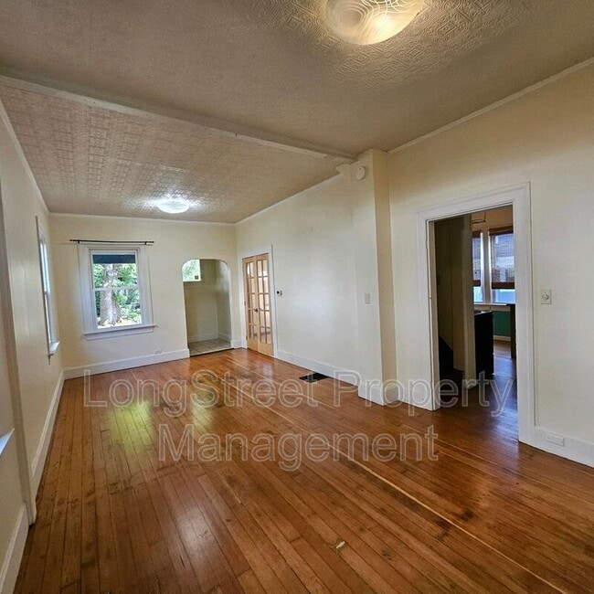 Foto del edificio - 4537 NE 8th Ave