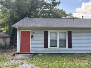 Building Photo - 609 W Davidson Ave