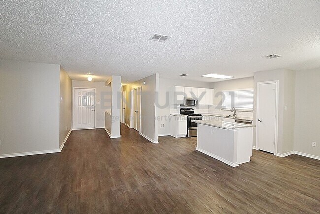 Building Photo - Beautiful 3/2/2 in Cedar Hill For Rent!
