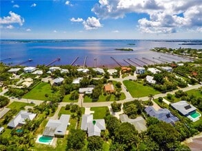 Building Photo - 97 S Sewalls Point Rd