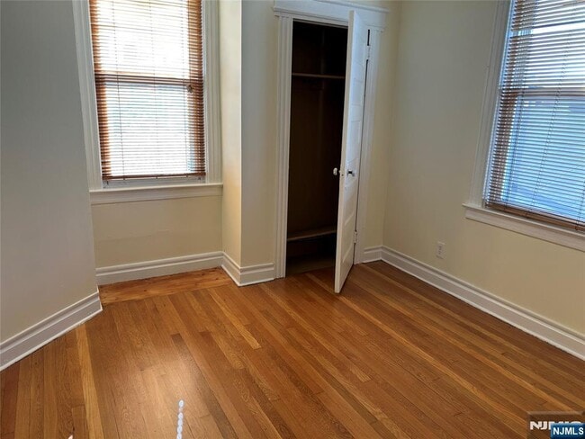 Building Photo - 192 Kearny Ave