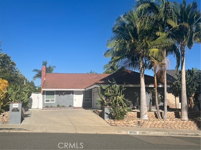 Foto principal - 25532 MacKenzie St