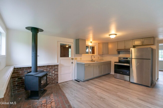 Building Photo - 535 NY-67